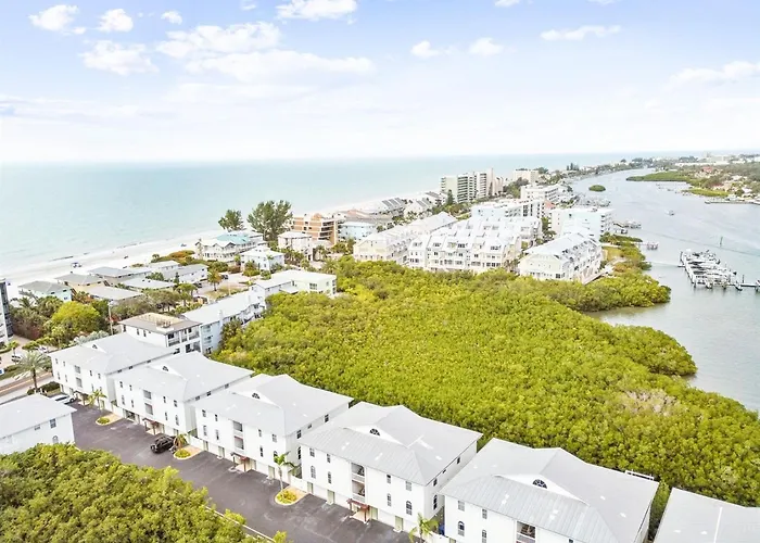 Intracoastal 3 Min Wlk To & Dogs Ok! Clearwater Beach